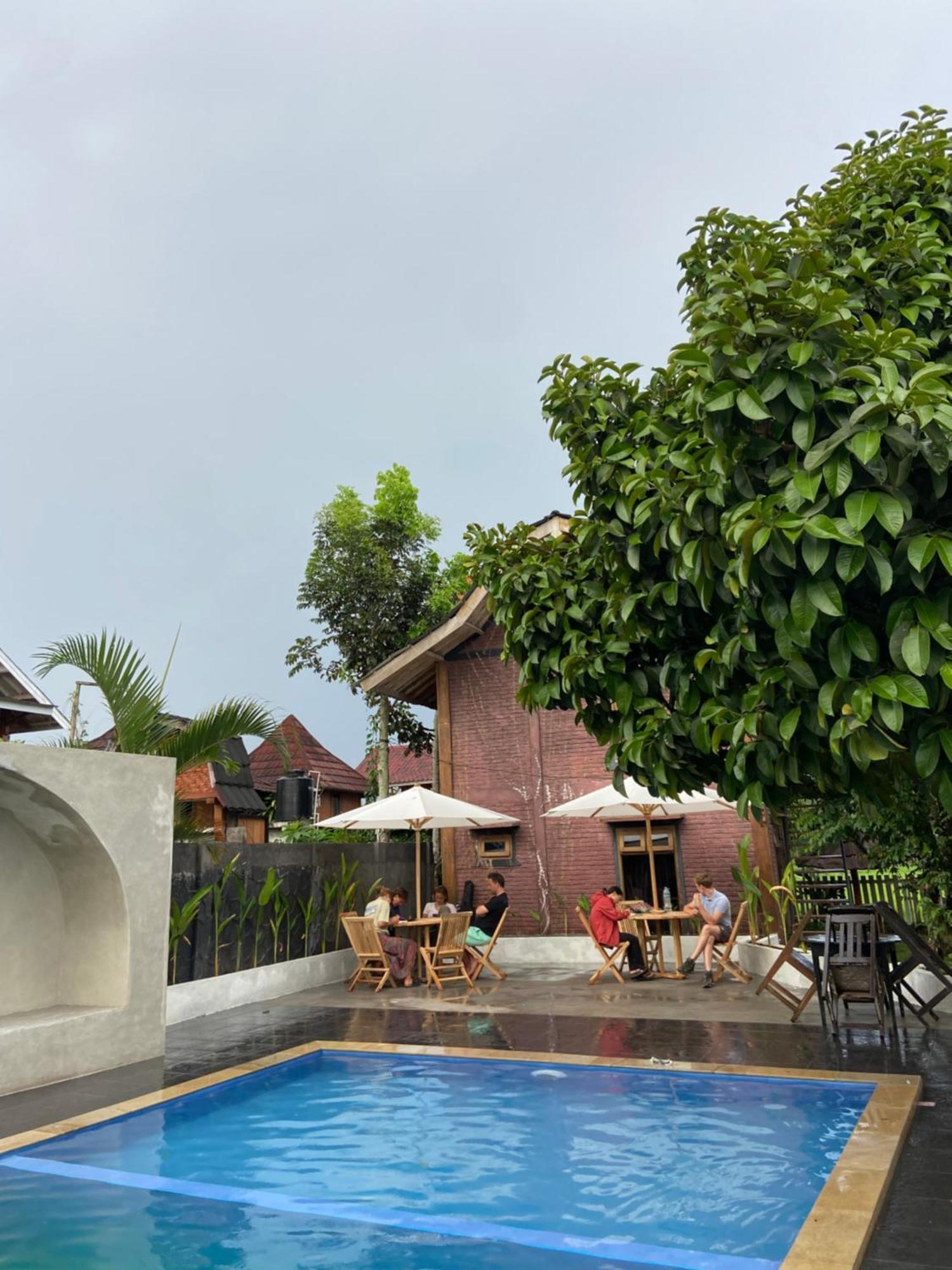Edrian Bungalows Tetebatu Exterior photo